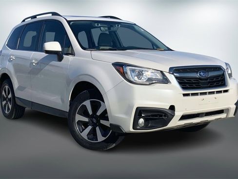 Used 2017 Subaru Forester 2.5i Limited image 3