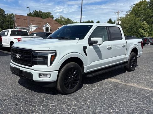 Used 2024 Ford F150 Lariat w/ Equipment Group 502A High AWD/4WD image 3
