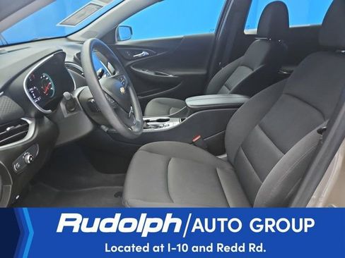 Used 2024 Chevrolet Malibu LT image 9