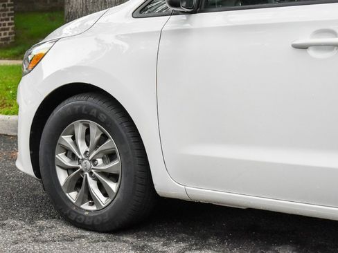 Used 2020 Kia Sedona LX FWD image 28