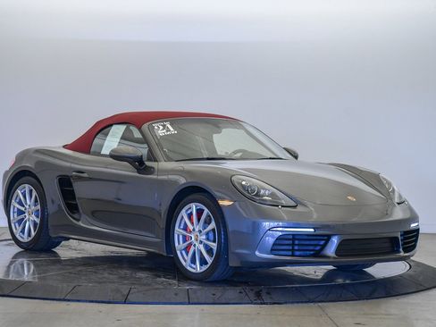 Used 2024 Porsche 718 Boxster S image 5