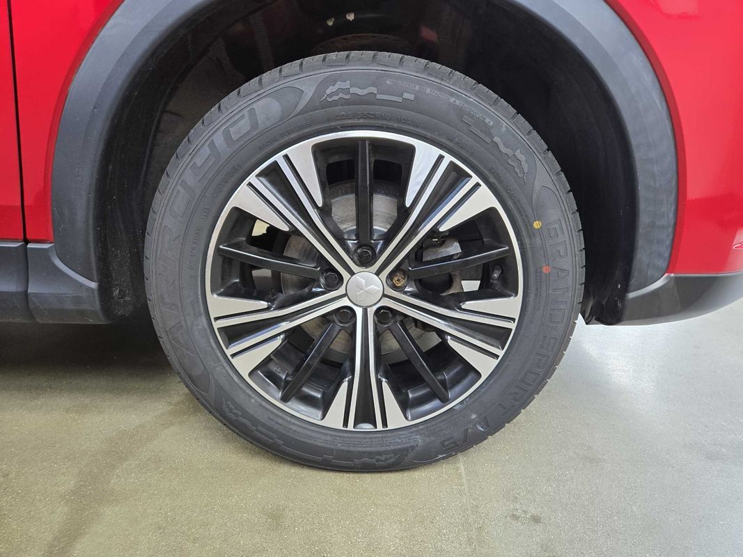 Used 2019 Mitsubishi Eclipse Cross SE AWD/4WD image 8