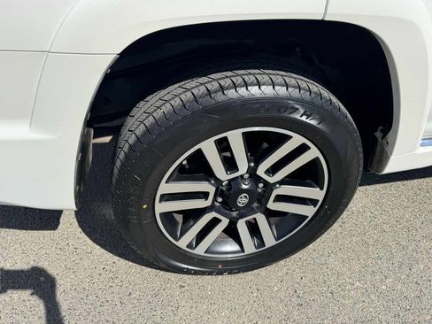 Used 2018 Toyota 4Runner Limited image 37