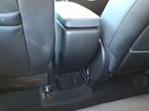 Used 2022 Buick Encore GX Essence w/ Advanced Technology Package FWD image 17