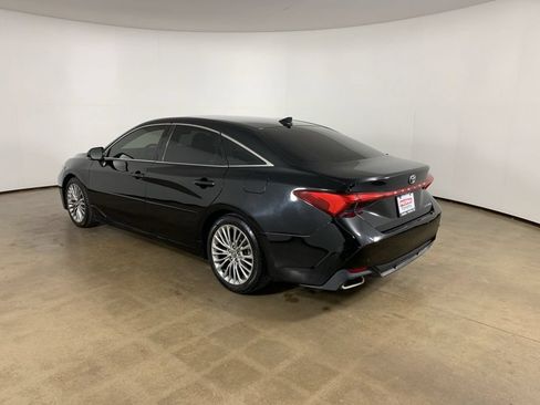 Used 2020 Toyota Avalon Limited w/ Advanced Safety Package FWD image 14