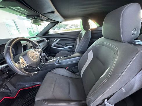 Used 2020 Chevrolet Camaro LT image 13