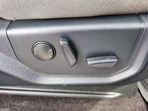 Used 2020 Ford F150 XLT w/ Equipment Group 302A Luxury image 12