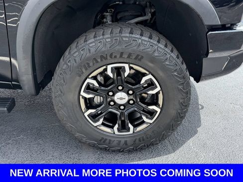 Used 2024 Chevrolet Silverado 1500 ZR2 AWD/4WD image 19