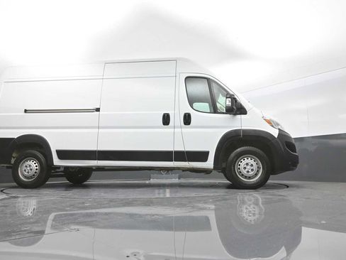 Used 2025 RAM ProMaster 2500 w/ Convenience Group FWD image 52