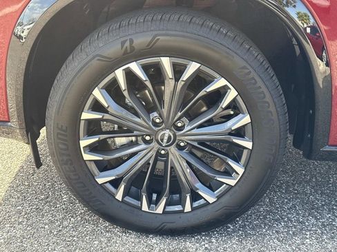 Certified 2025 Nissan Rogue Platinum image 11