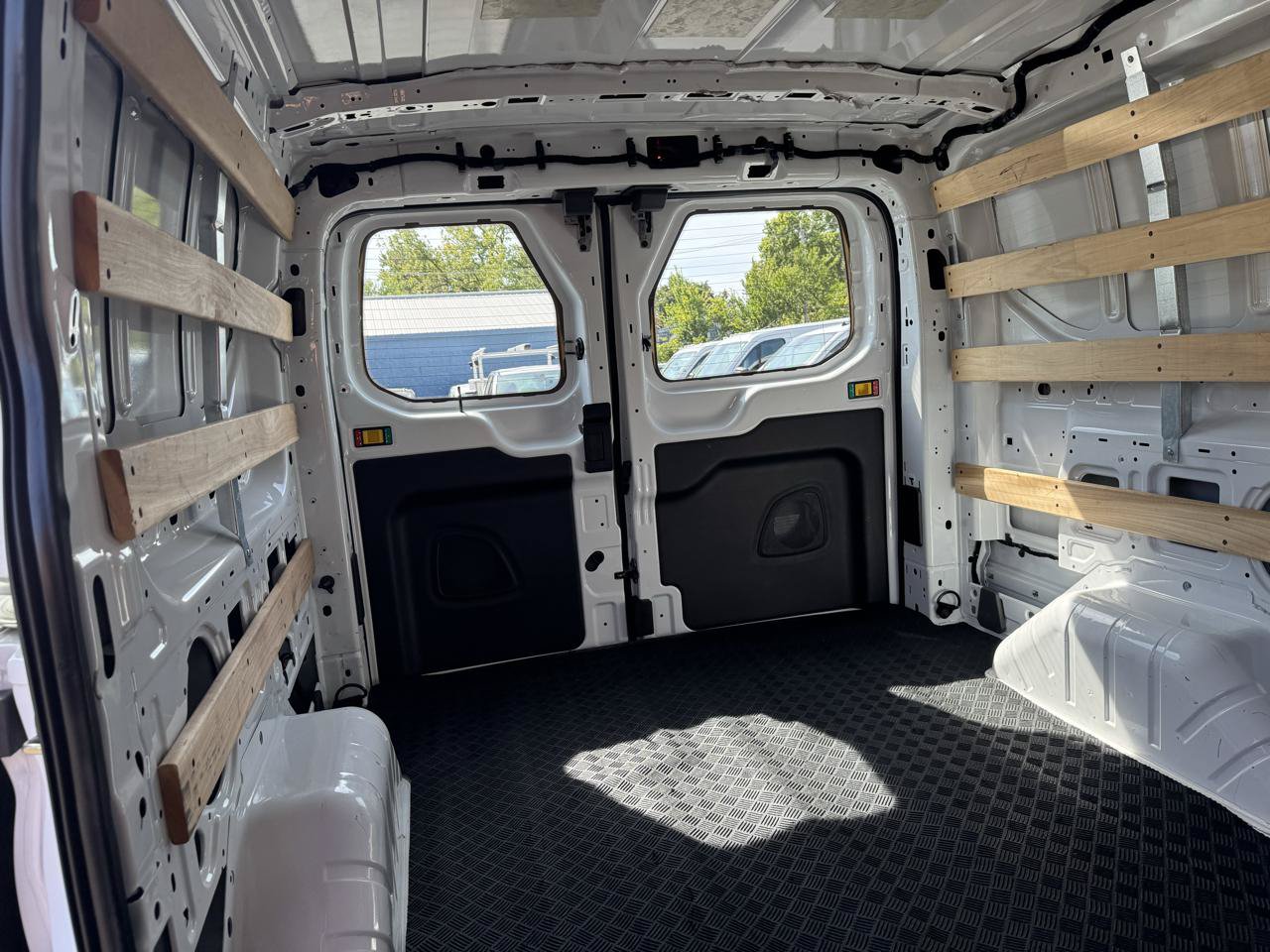 Used 2025 Ford Transit 250 Low Roof w/ Exterior Upgrade Package RWD image 10