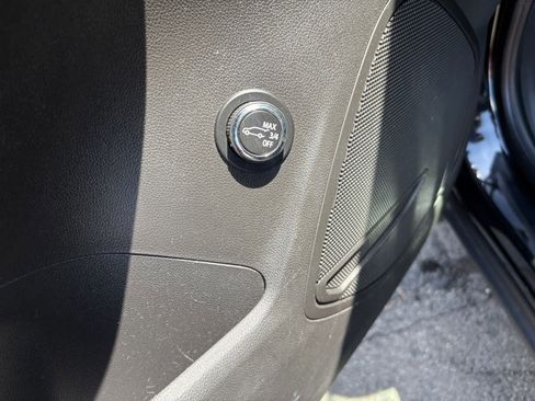 Used 2021 Buick Envision Essence AWD/4WD image 40