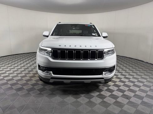 Used 2022 Jeep Wagoneer Series II AWD/4WD image 10