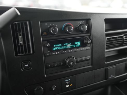 Used 2023 GMC Savana 2500 w/ Driver Convenience Package image 17