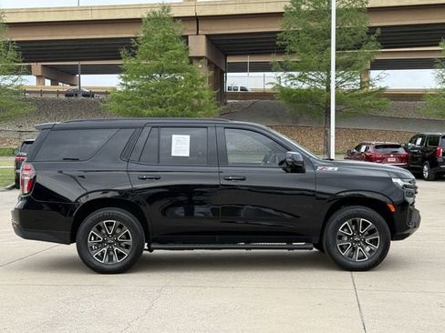 Used 2024 Chevrolet Tahoe Z71 w/ Luxury Package image 3