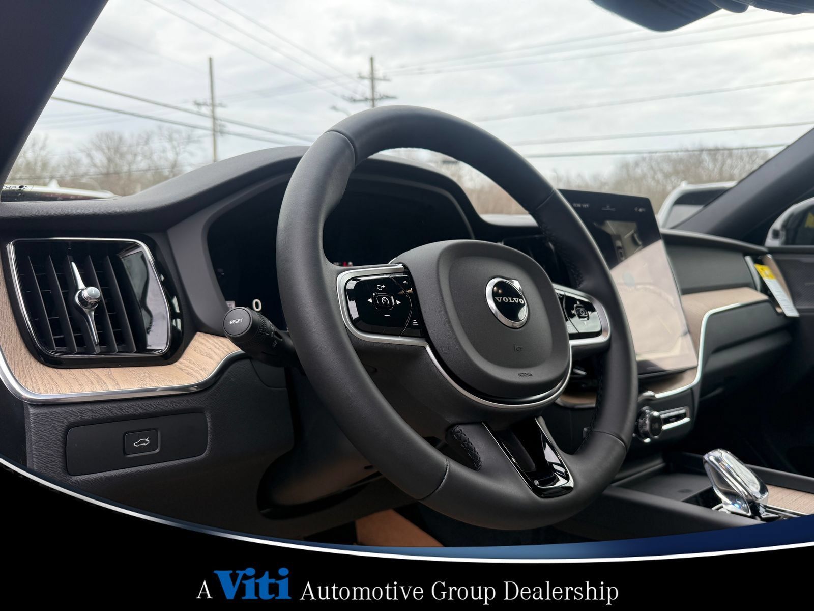 Used 2026 Volvo XC60 B5 Plus w/ Protection Package Premier AWD/4WD image 12