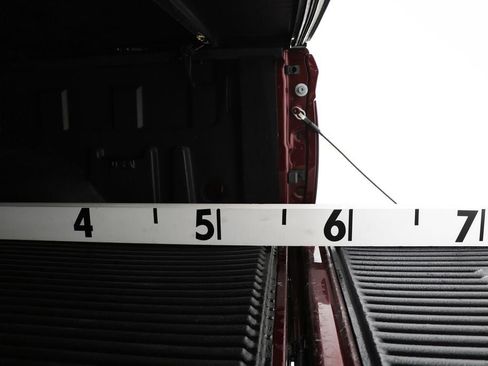 Used 2019 RAM 1500 Express w/ Express Value Package AWD/4WD image 10