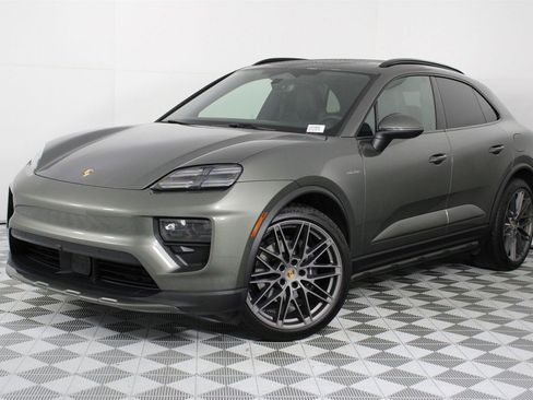 Used 2025 Porsche Macan Electric image 1