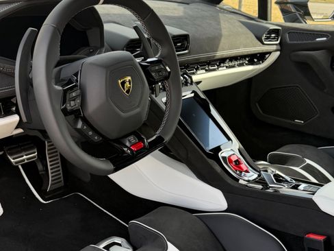 Used 2024 Lamborghini Huracan Tecnica RWD image 13
