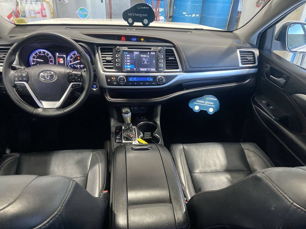 Used 2019 Toyota Highlander XLE AWD/4WD image 21