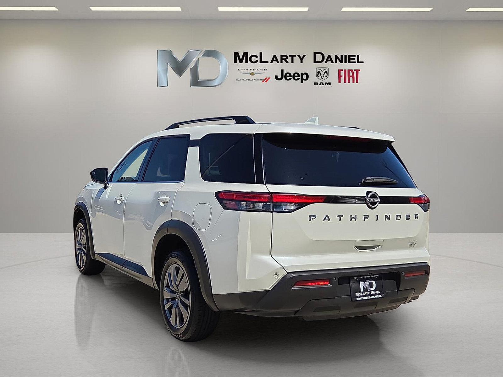 Used 2024 Nissan Pathfinder SV FWD image 4