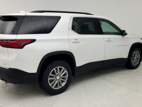 Certified 2023 Chevrolet Traverse LT FWD image 8