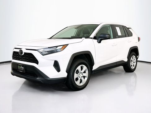 Used 2024 Toyota RAV4 LE image 3