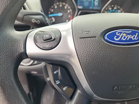 Used 2015 Ford Escape SE image 21