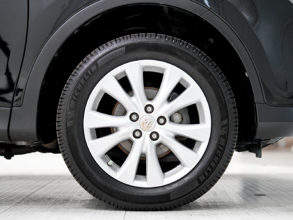 Used 2015 Toyota RAV4 Limited FWD image 25