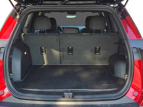 New 2026 Chevrolet Equinox LT image 9