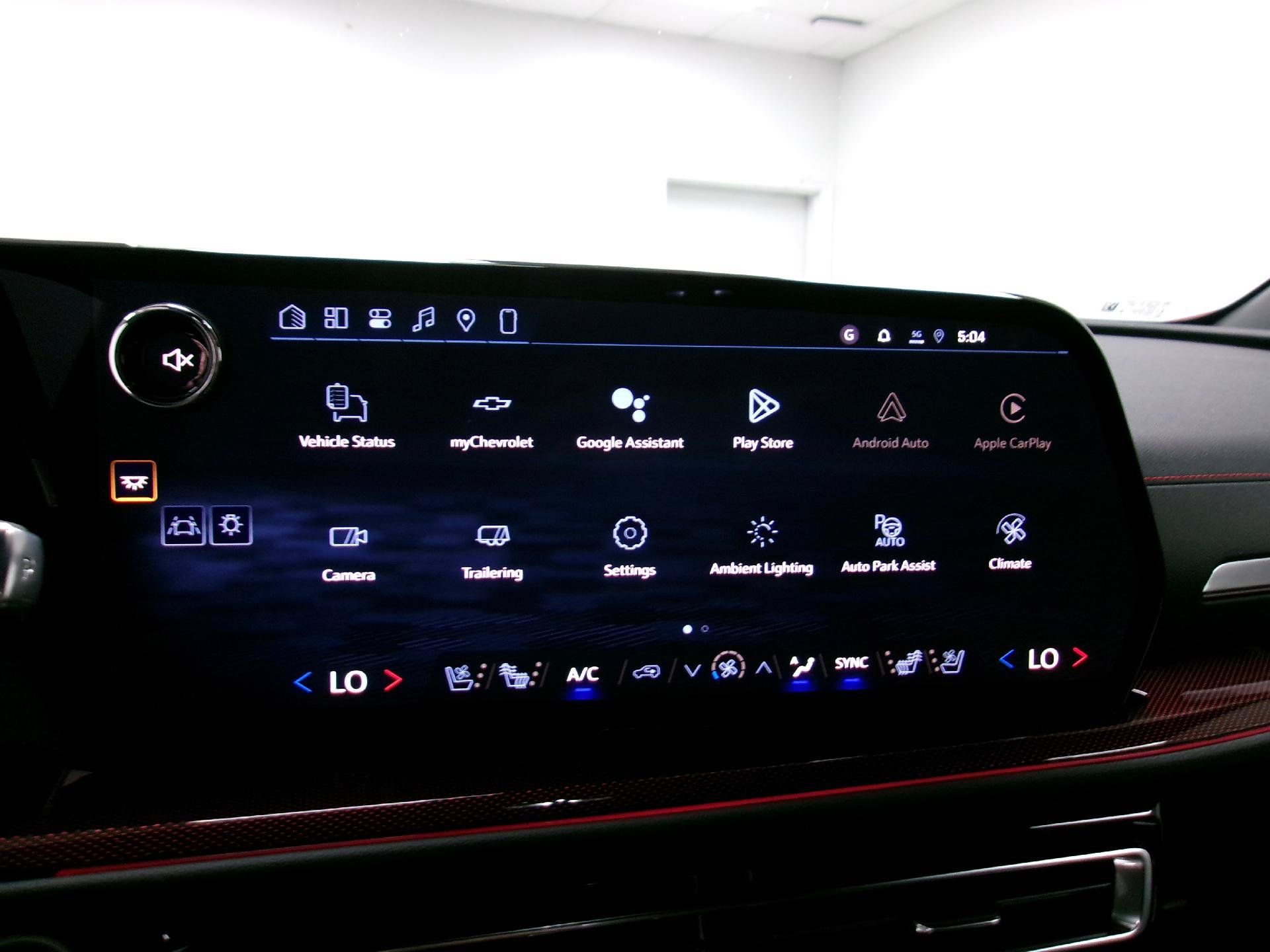 New 2026 Chevrolet Traverse RS w/ LPO, Floor Liner Package FWD image 4