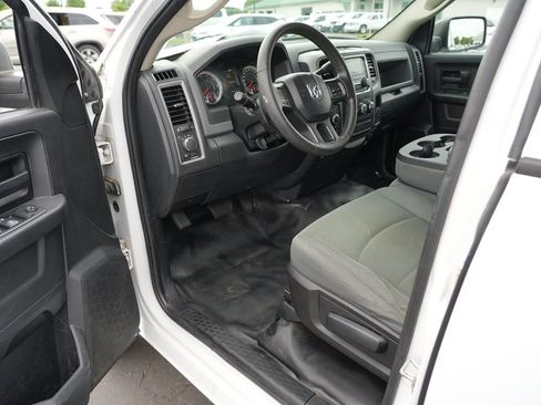 Used 2016 RAM 1500 Tradesman w/ Popular Equipment Group AWD/4WD image 13