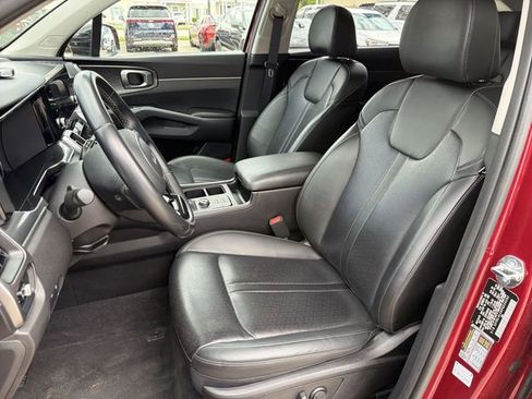 Used 2023 Kia Sorento S w/ Panoramic Sunroof Package FWD image 13