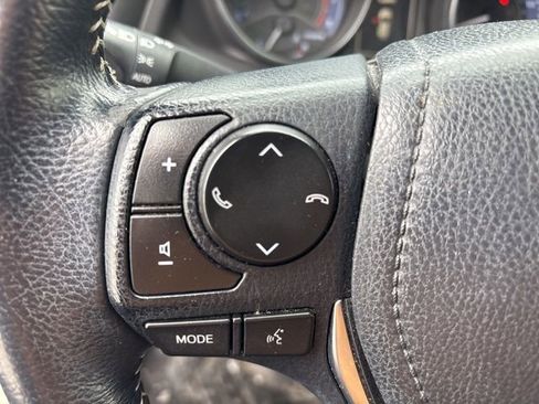 Used 2018 Toyota Corolla iM image 16