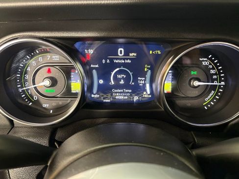 Used 2021 Jeep Wrangler Unlimited Sahara w/ Cold Weather Group image 23