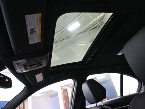 Used 2018 BMW 330i xDrive Sedan w/ Convenience Package AWD/4WD image 30