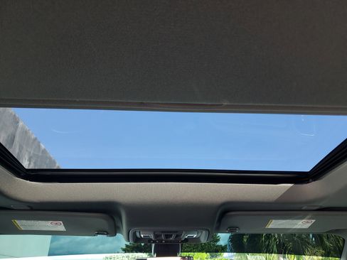 Used 2023 GMC Sierra 2500 Denali w/ Denali Ultimate Package image 13