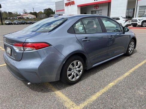 Used 2024 Toyota Corolla LE FWD image 6