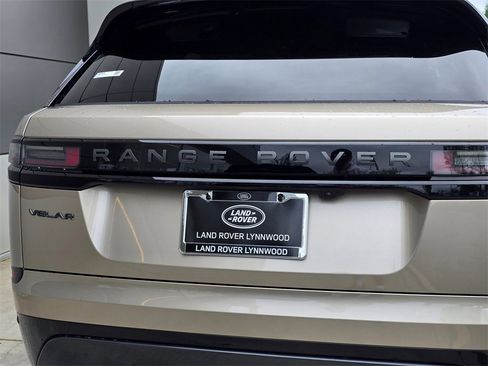 New 2026 Land Rover Range Rover Velar Dynamic SE image 9