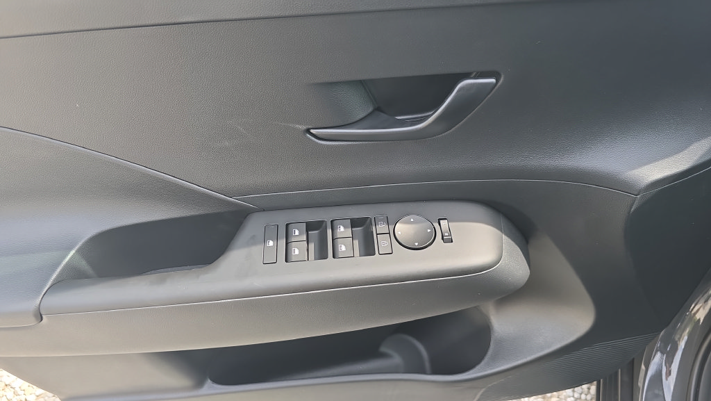 New 2027 Hyundai Kona SEL Sport AWD/4WD image 8