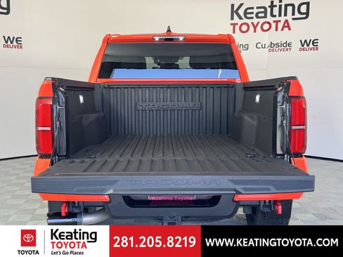 Certified 2024 Toyota Tacoma TRD Off-Road image 17