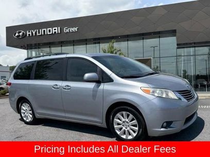 Used 2013 Toyota Sienna XLE w/ Premium Pkg