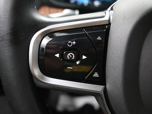 Used 2023 Volvo V60 B5 Cross Country Plus w/ Climate Package image 22