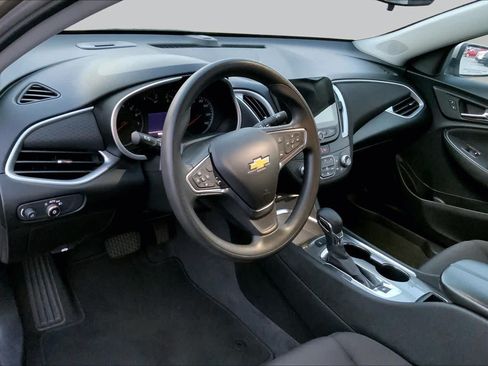 Used 2024 Chevrolet Malibu LT FWD image 17
