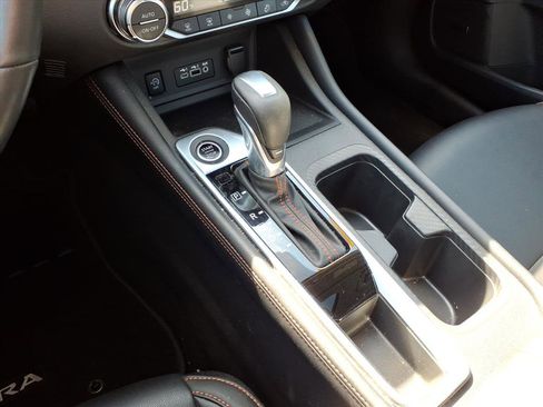 Certified 2025 Nissan Sentra SR w/ SR Premium Package FWD image 20