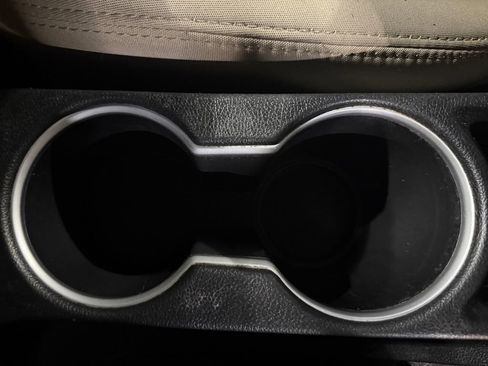 Used 2014 Hyundai Elantra SE image 9