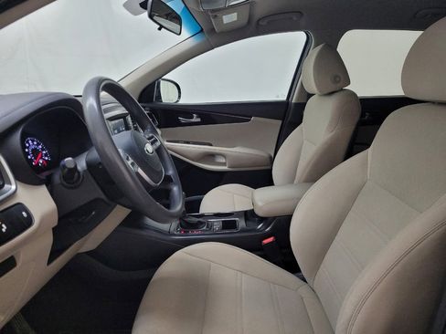 Used 2020 Kia Sorento LX FWD image 17