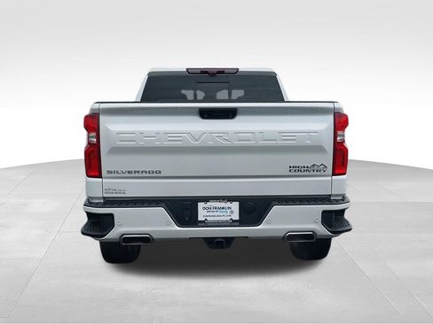 Used 2023 Chevrolet Silverado 1500 High Country w/ Technology Package AWD/4WD image 7