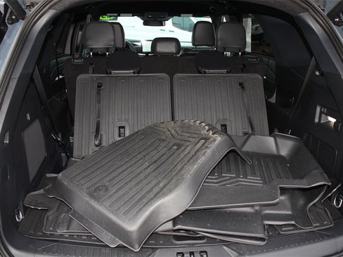 Certified 2025 Ford Explorer ST-Line w/ Premium Package image 24