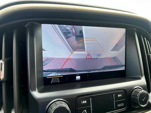 Used 2022 GMC Canyon Denali image 11